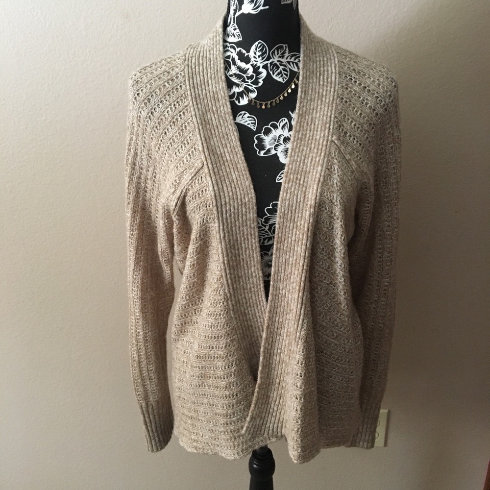 NORTH CREST XL TAN & WHITE WOVEN 100% ACRYLIC MACHINE WASHABLE CARDIGAN